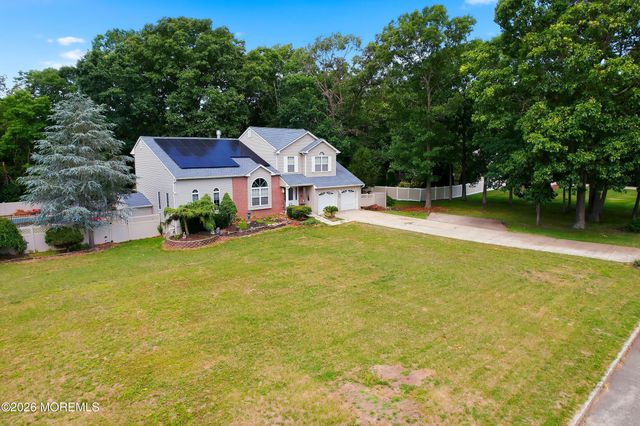 2 Persimmon Drive, Jackson, NJ 08527