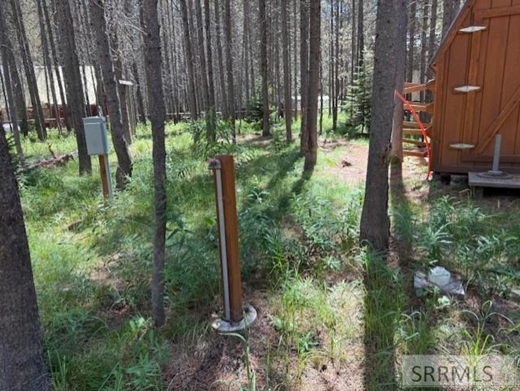Image 20 of property listing at 4042 Marlin Drive, Island Park, ID 83429