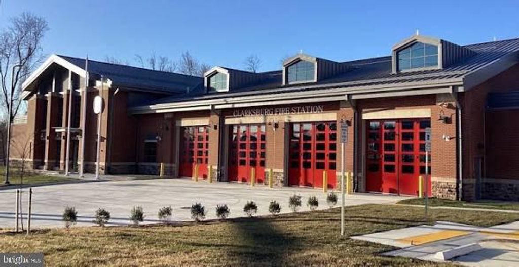 Image 13 of property listing at 23529 FREDERICK RD, Clarksburg, MD 20871