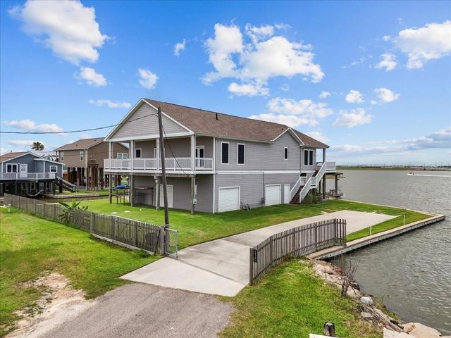 7014 Terrasso Drive, Hitchcock, TX 77563