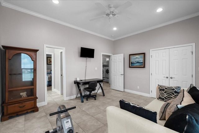 7014 Terrasso Drive, Hitchcock, TX 77563