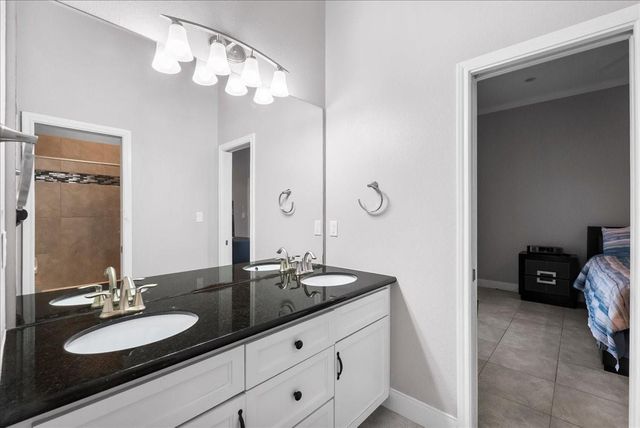 7014 Terrasso Drive, Hitchcock, TX 77563