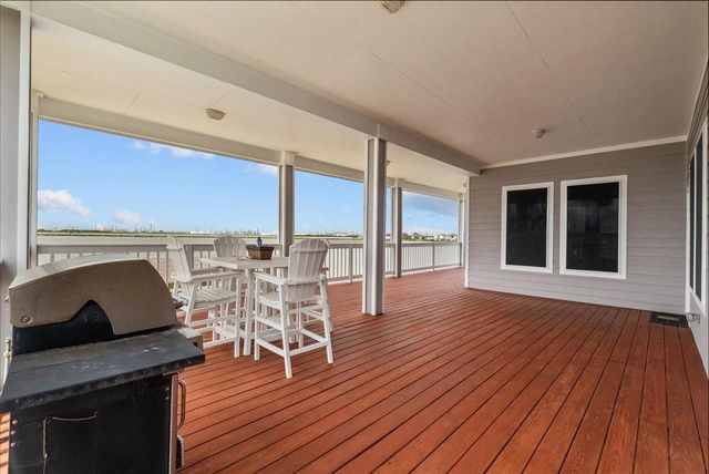 7014 Terrasso Drive, Hitchcock, TX 77563