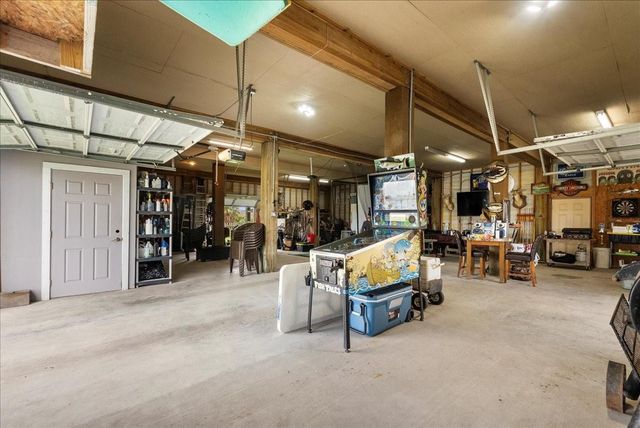 7014 Terrasso Drive, Hitchcock, TX 77563