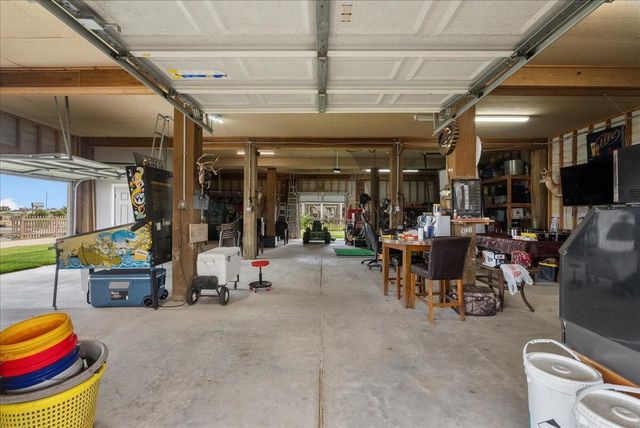 7014 Terrasso Drive, Hitchcock, TX 77563