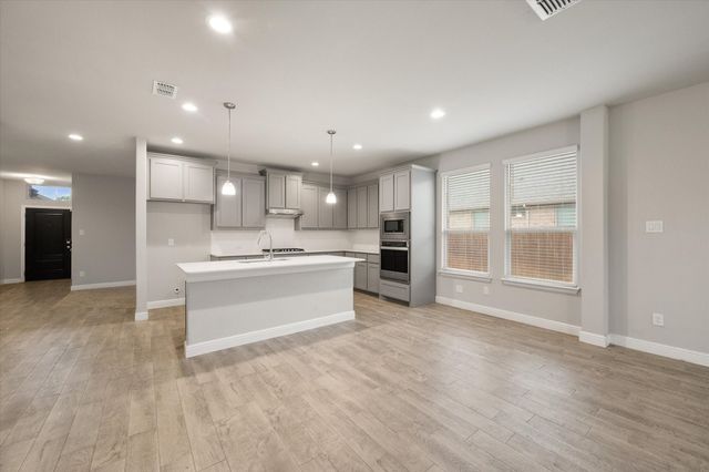 2512 Clayton Street, Glenn Heights, TX 75154