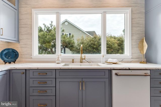 130 EAST SIDE DR, Rehoboth Beach, DE 19971