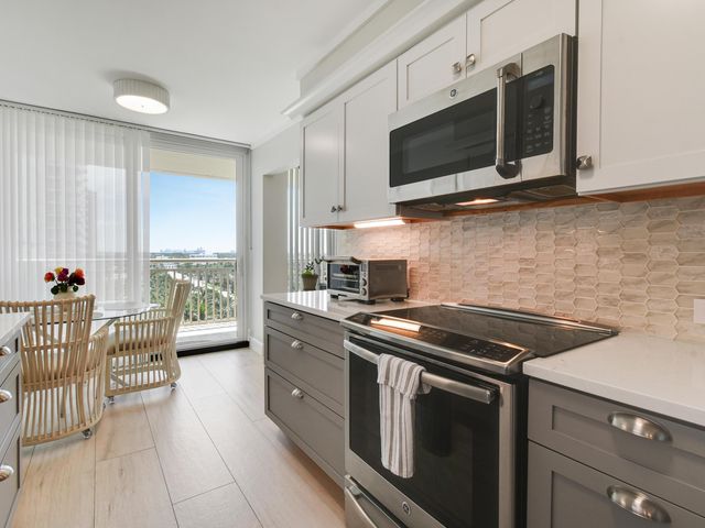3400 N OCEAN Drive 908, Singer Island, FL 33404