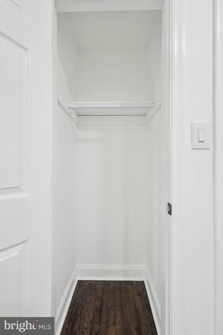 2215 FARRINGTON AVE, Alexandria, VA 22303