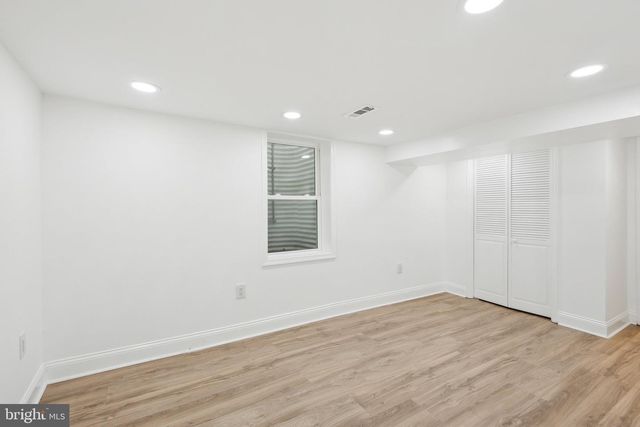 2215 FARRINGTON AVE, Alexandria, VA 22303