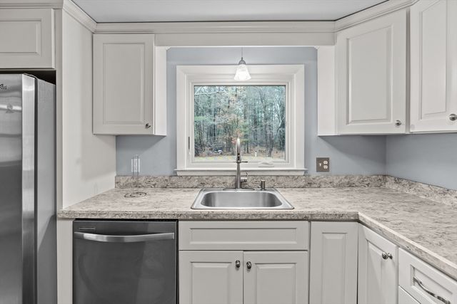 323 Flagg St 2, Bridgewater, MA 02324
