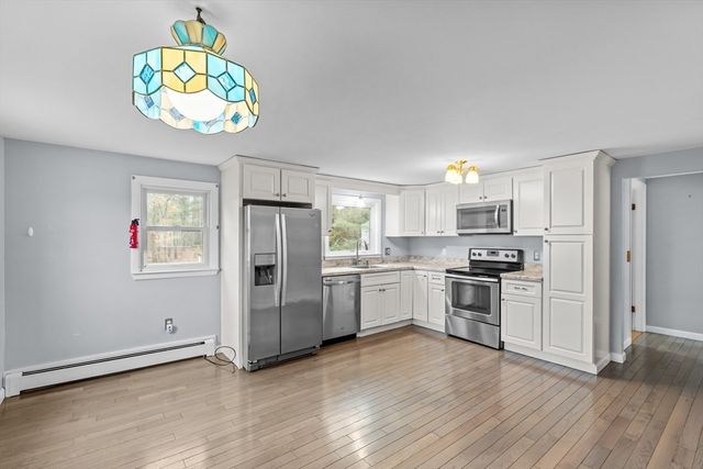 323 Flagg St 2, Bridgewater, MA 02324