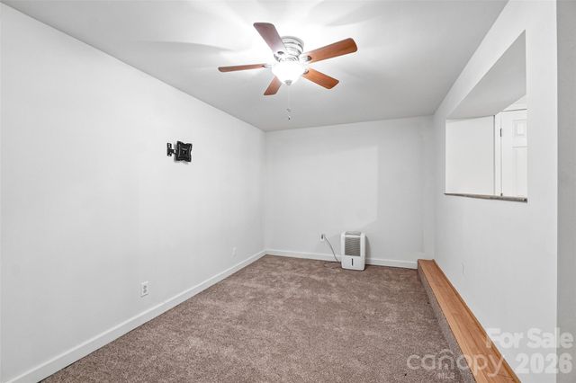 51 Wake Robin Way, Asheville, NC 28805