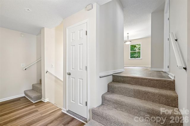 51 Wake Robin Way, Asheville, NC 28805