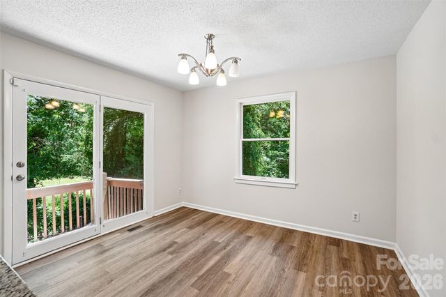 51 Wake Robin Way, Asheville, NC 28805