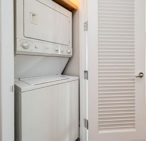 175 Huguenot Street 1604, New Rochelle, NY 10801