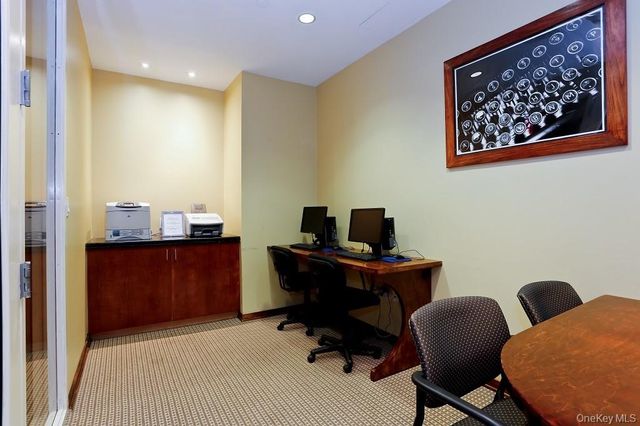 175 Huguenot Street 1604, New Rochelle, NY 10801