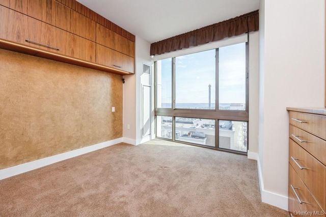 175 Huguenot Street 1604, New Rochelle, NY 10801