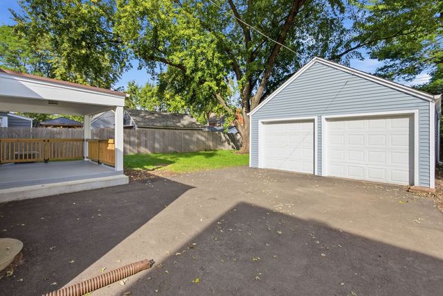 236 Ingleside Avenue, Aurora, IL 60506