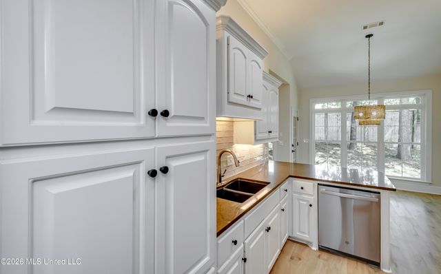 248 Oak Park Drive, Madison, MS 39110