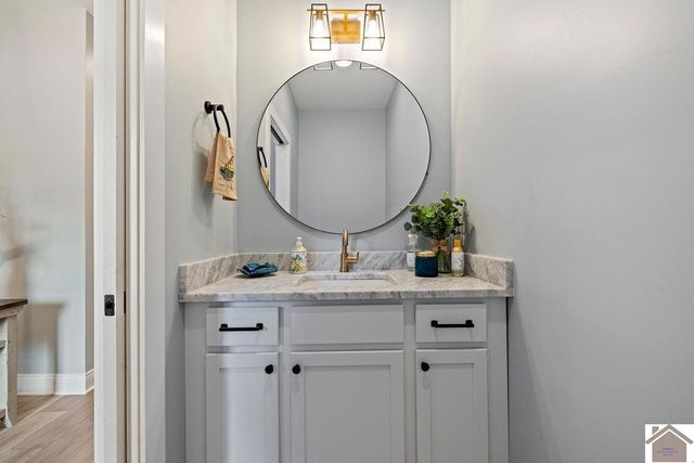 757 Eagle Point Drive, Grand Rivers, KY 42045