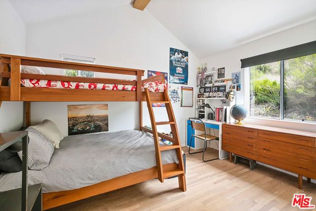 25761 Vista Verde Drive, Calabasas, CA 91302