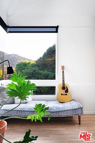 25761 Vista Verde Drive, Calabasas, CA 91302