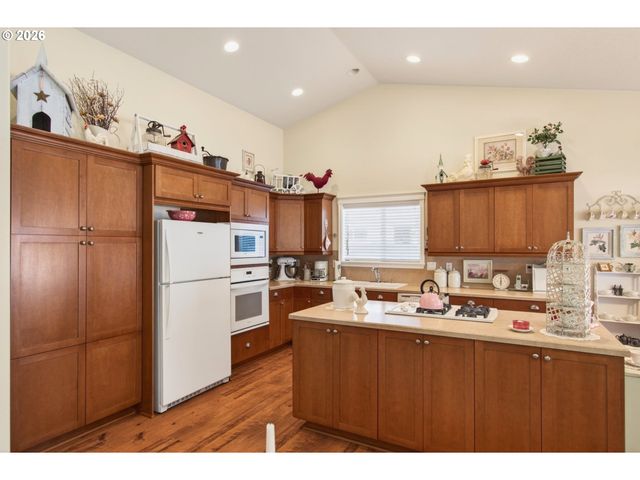 3772 GRACIE Pl, Longview, WA 98632