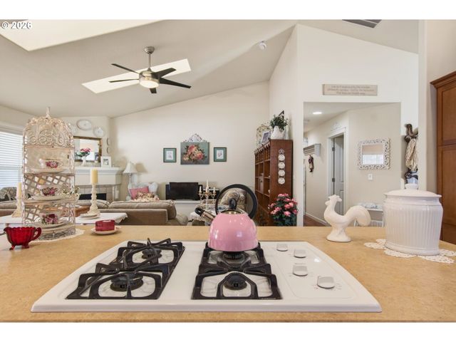 3772 GRACIE Pl, Longview, WA 98632