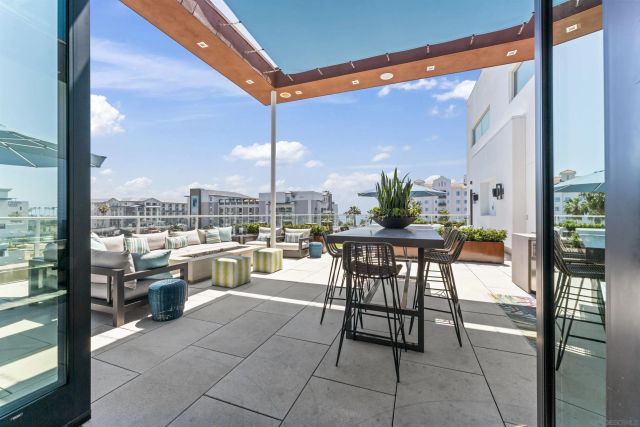 355 N Cleveland Street, Oceanside, CA 92054