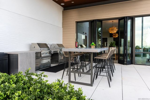 355 N Cleveland Street, Oceanside, CA 92054