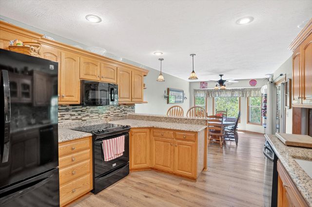300 Alice Place, Ozark, MO 65721
