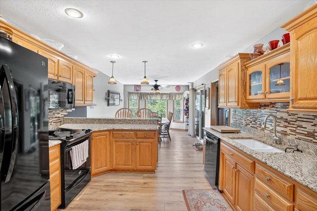 300 Alice Place, Ozark, MO 65721