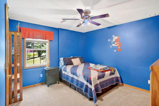 300 Alice Place, Ozark, MO 65721