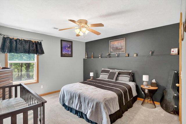 300 Alice Place, Ozark, MO 65721