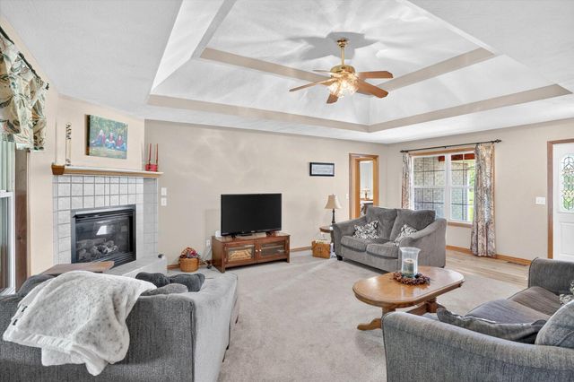 300 Alice Place, Ozark, MO 65721