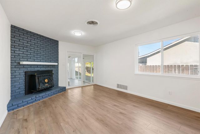 1713 Wolverine Way, Modesto, CA 95355