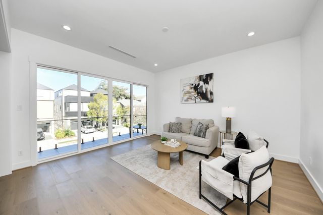 605 W Clay Street, Houston, TX 77019