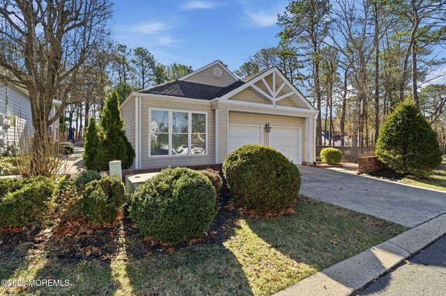 44 Summerhill Drive, Manahawkin, NJ 08050
