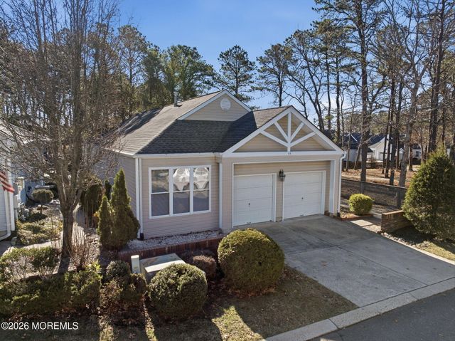 44 Summerhill Drive, Manahawkin, NJ 08050