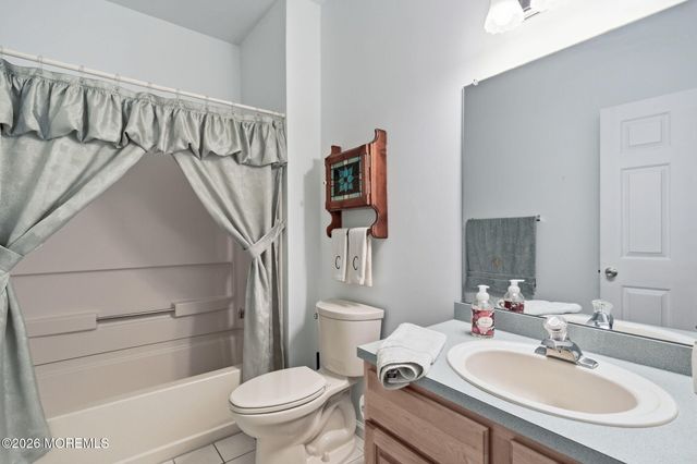 44 Summerhill Drive, Manahawkin, NJ 08050