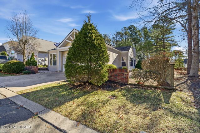 44 Summerhill Drive, Manahawkin, NJ 08050
