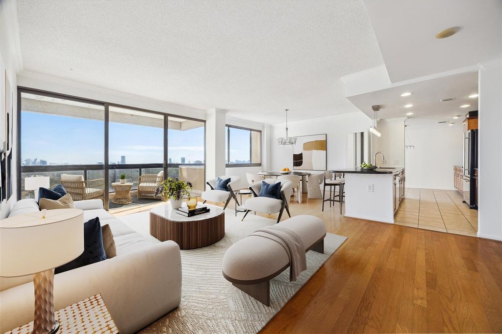 49 Briar Hollow Lane 1704, Houston, TX 77027