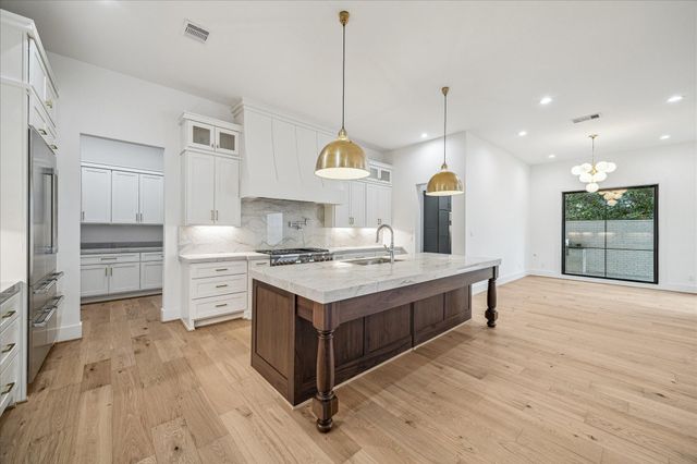 3107 Kettering Drive, Houston, TX 77027