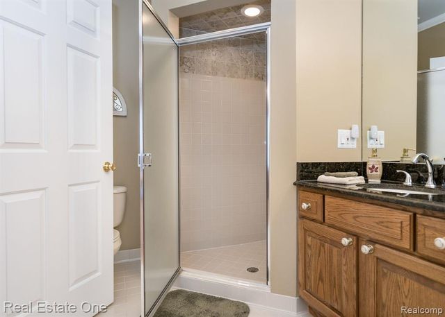 54035 Scarboro Way, Shelby Twp, MI 48316