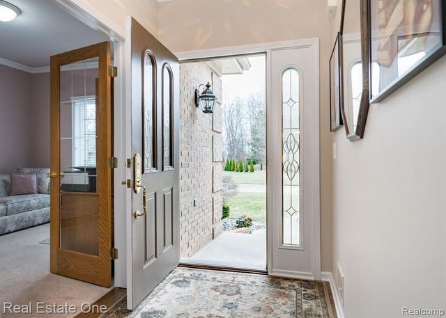 54035 Scarboro Way, Shelby Twp, MI 48316