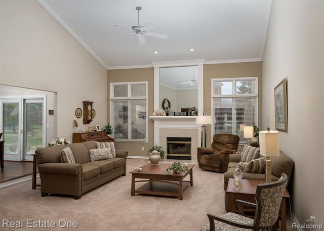 54035 Scarboro Way, Shelby Twp, MI 48316