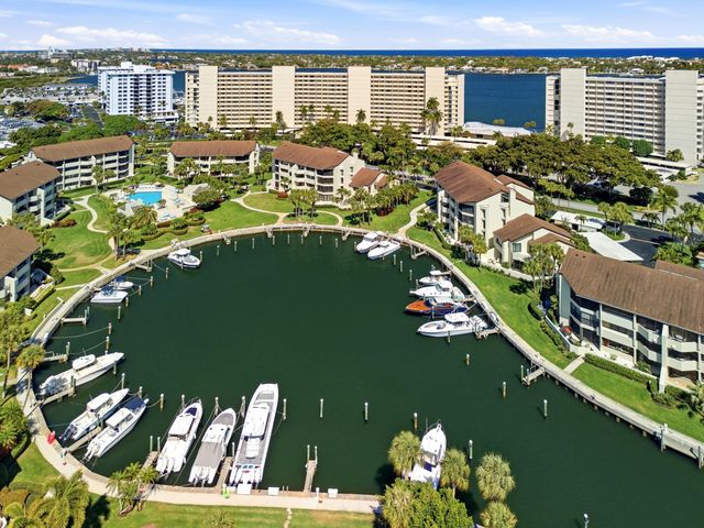 1141 Marine Way E H2l, North Palm Beach, FL 33408