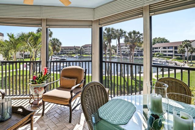 1141 Marine Way E H2l, North Palm Beach, FL 33408