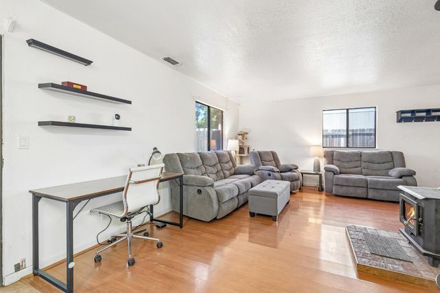3349 Bow Mar Ct, Cameron Park, CA 95682